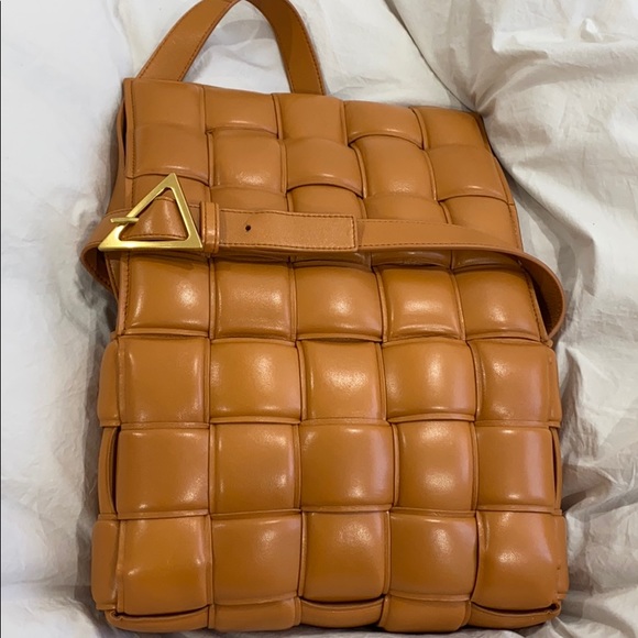 Bottega Veneta Padded Cassette Crossbody Bag - Picture 4 of 9